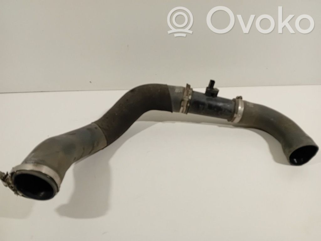 Volkswagen Touareg III Intercooler hose/pipe 