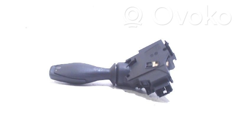 Ford Fiesta Interruptor/palanca de limpiador de luz de giro 
