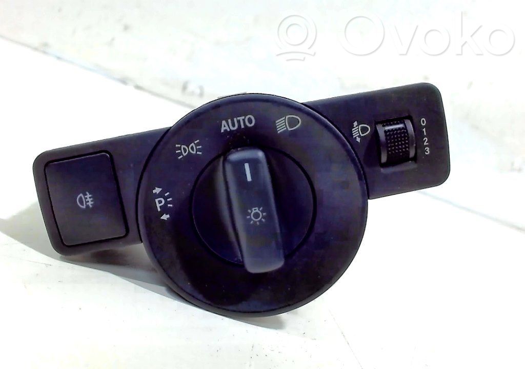 Mercedes-Benz A W176 Interruptor de luz 