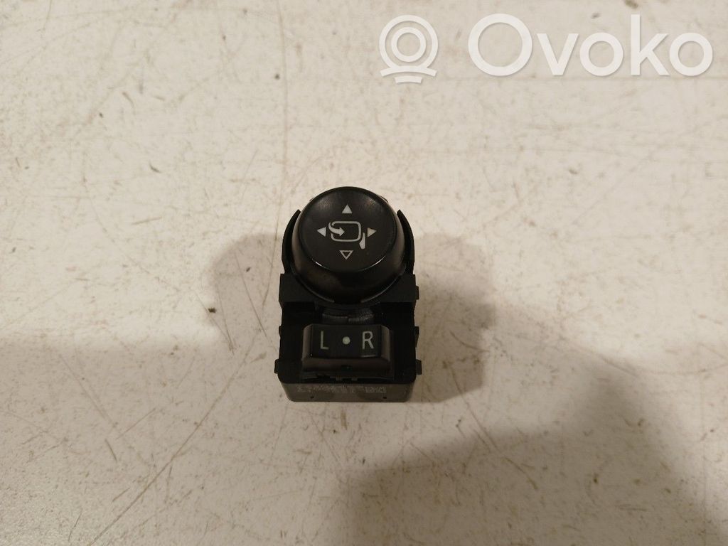 Vauxhall Astra K Interruptor del espejo lateral 