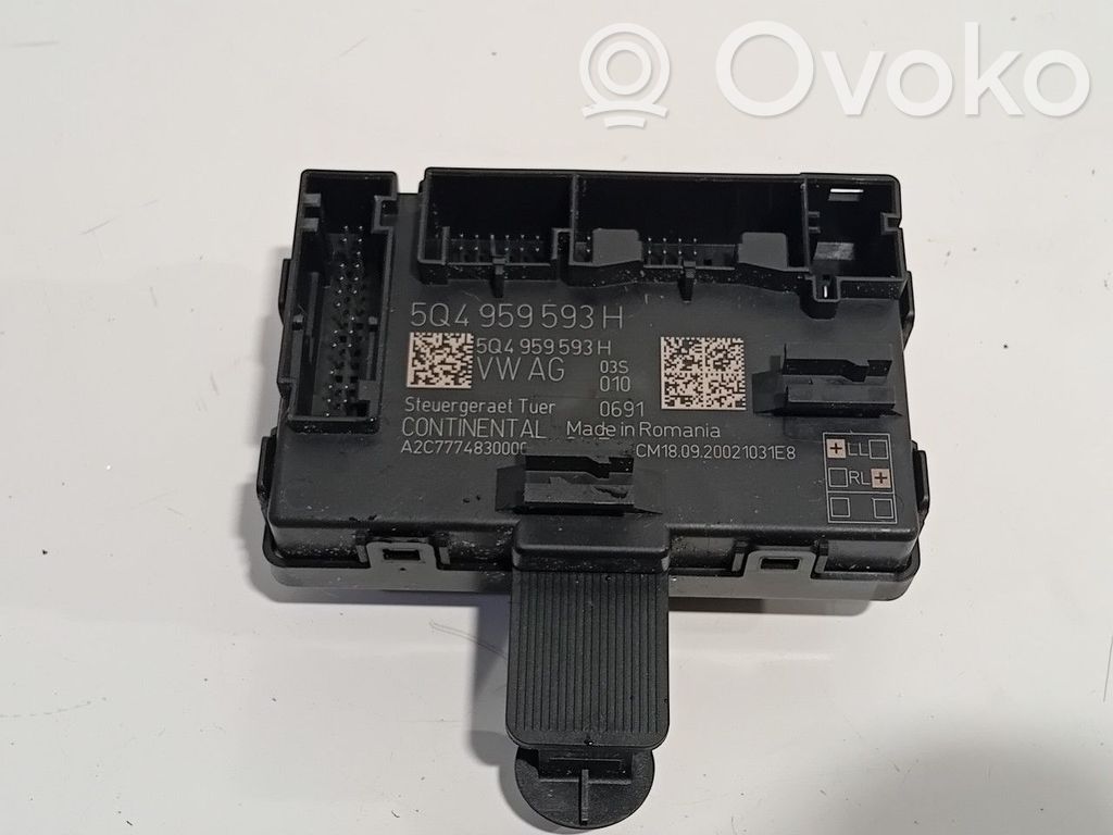 Seat Leon IV Unité de commande / module de verrouillage centralisé porte 