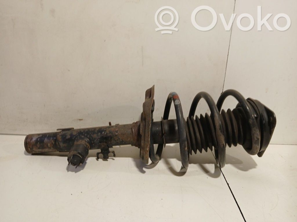 Front shock absorber/damper   E4657701
