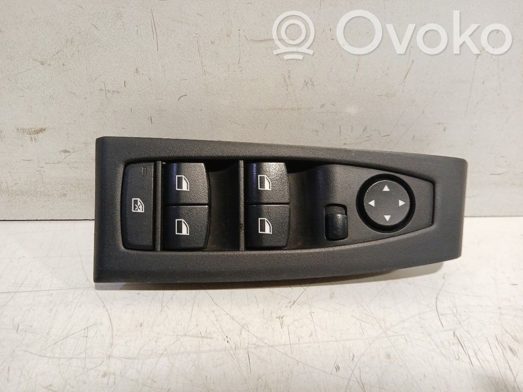 BMW 2 F46 Electric window control switch 