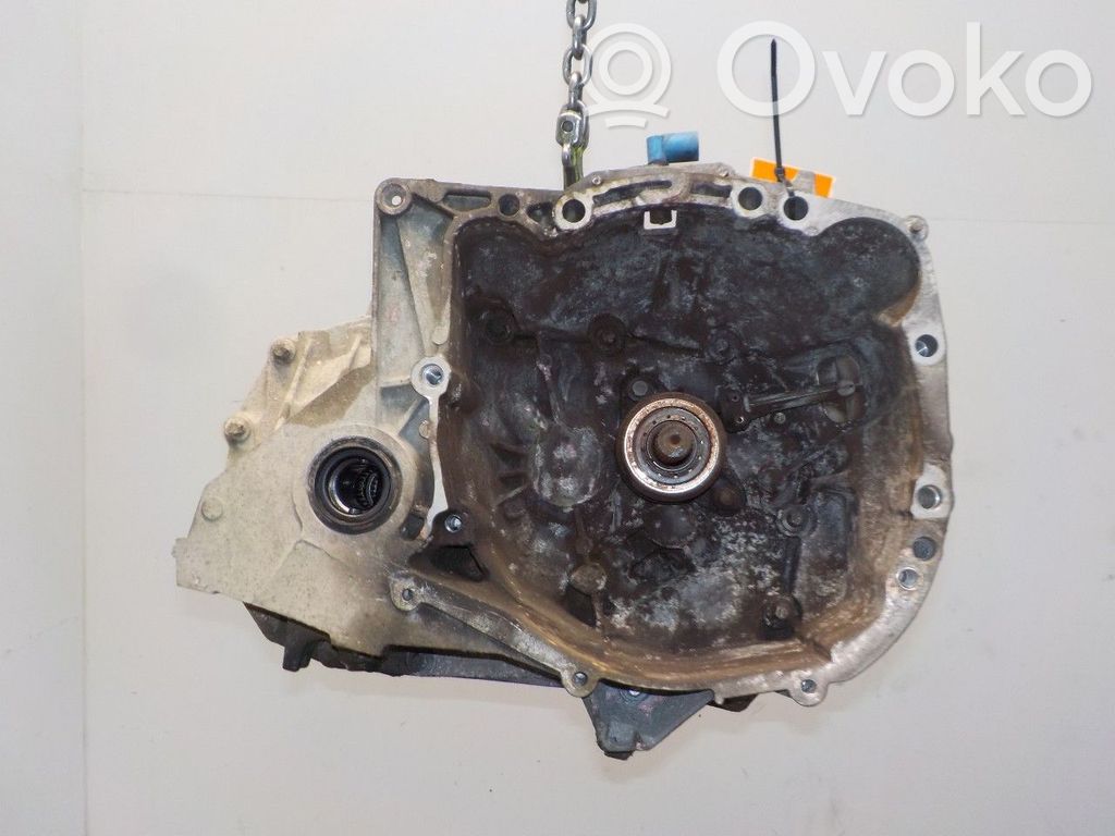 Renault Clio III Manual 5 speed gearbox 