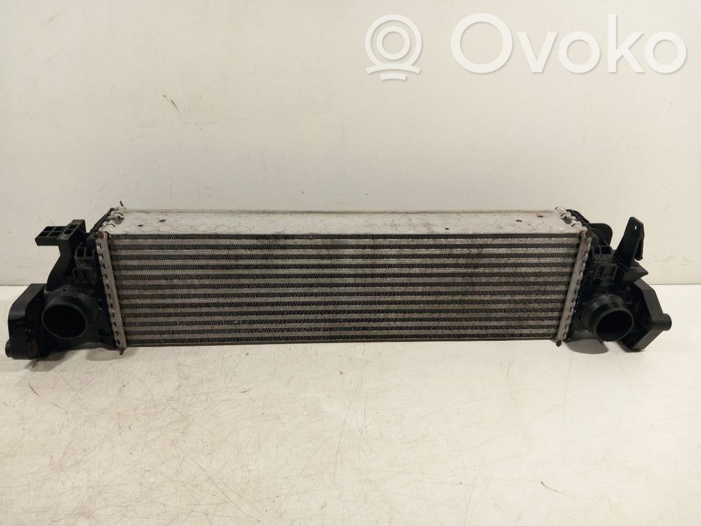 Volvo V60 Interkūlerio radiatorius 