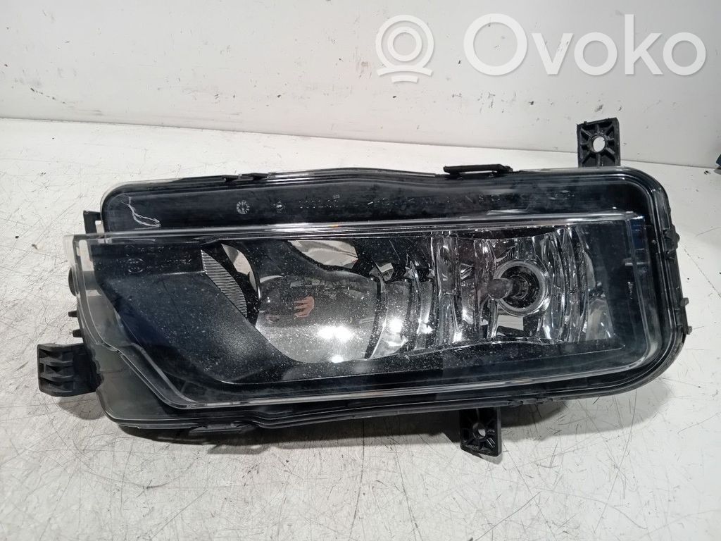 Volkswagen Caddy Etusumuvalo 