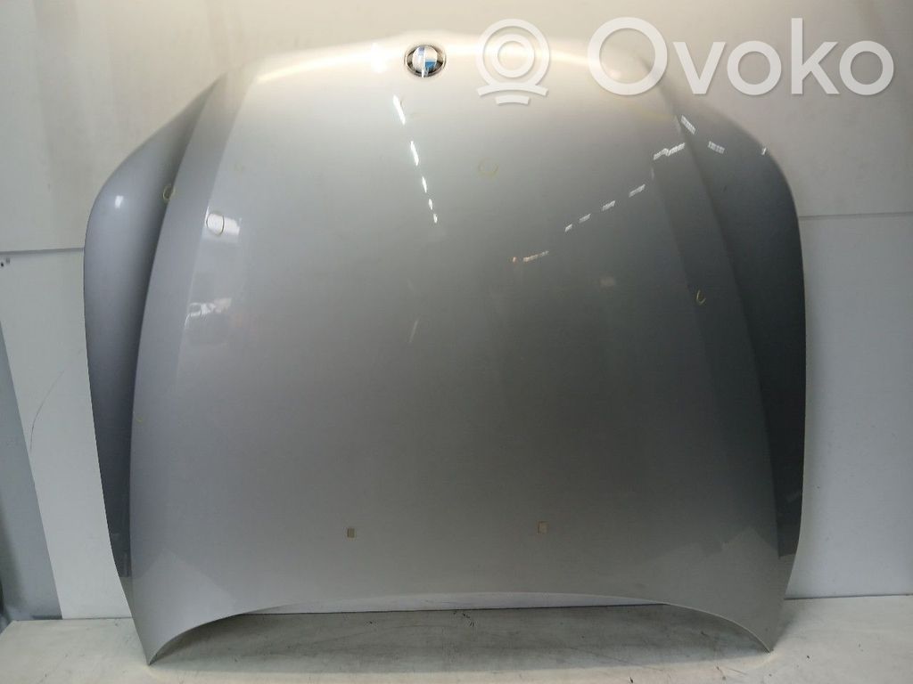 Couvercle, capot moteur