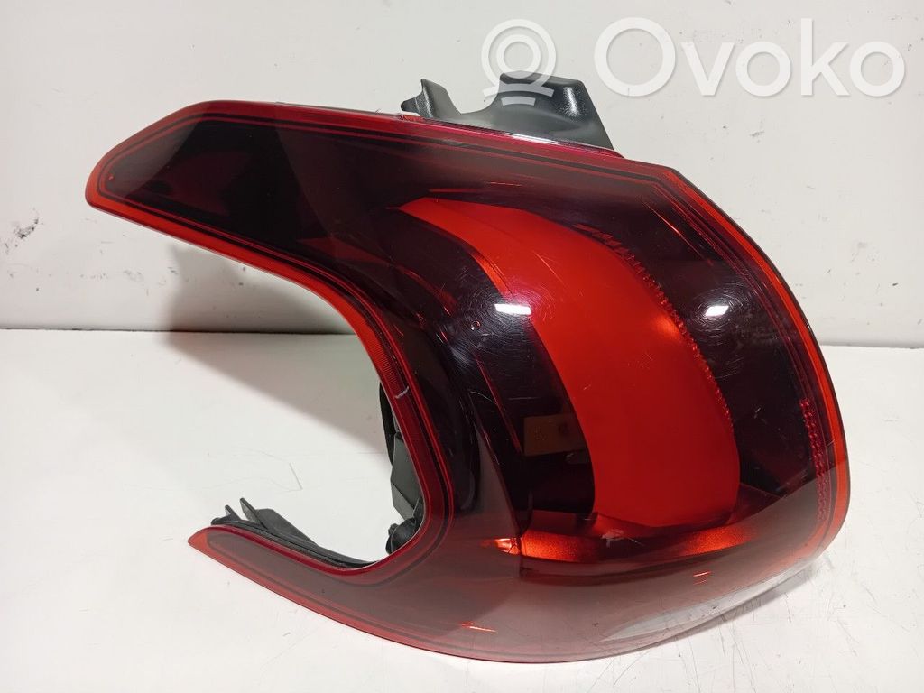 Peugeot 2008 I Lampă spate în caroserie 
