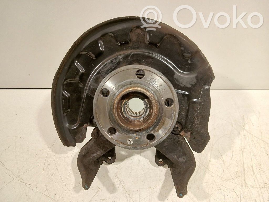 Skoda Rapid (NH) Fuzetă față 