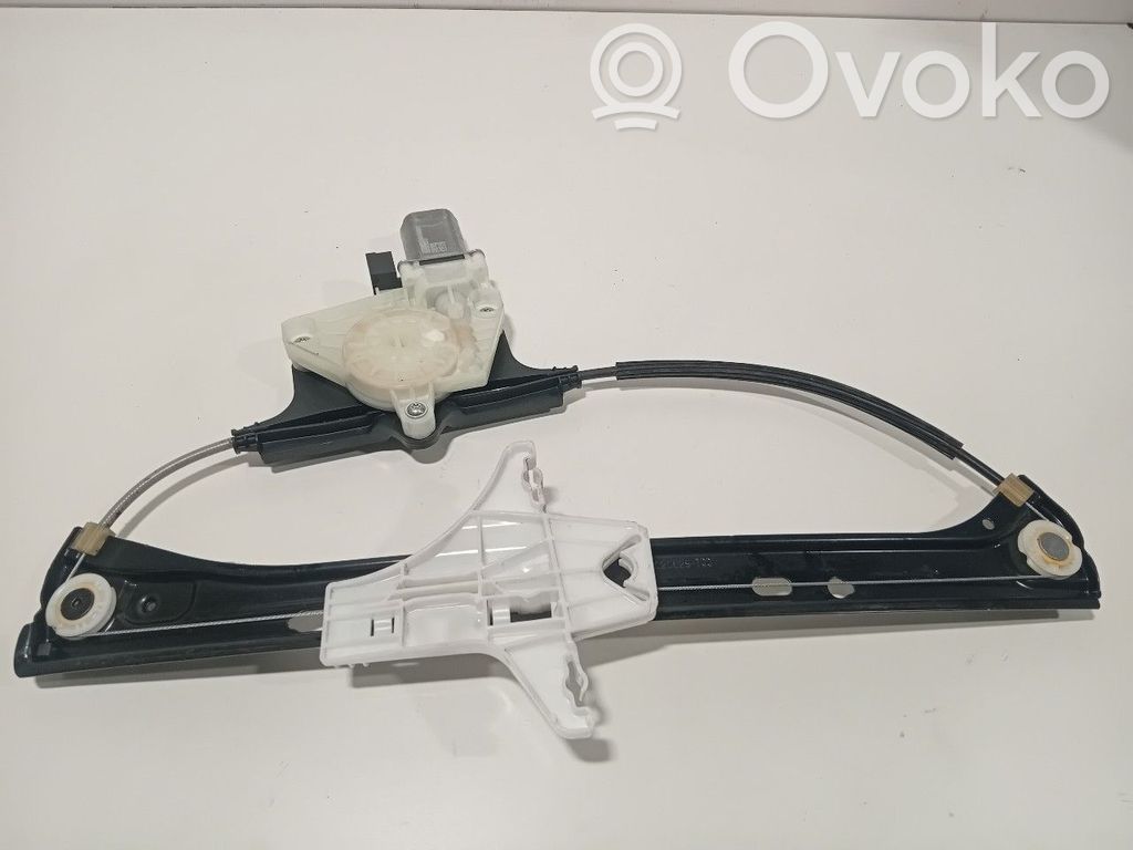 Volkswagen PASSAT B8 Regulador de puerta trasera con motor