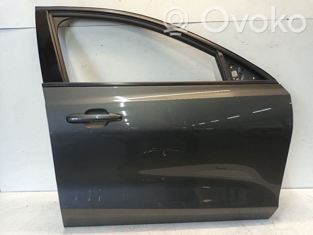 Ford Focus Drzwi przednie 
