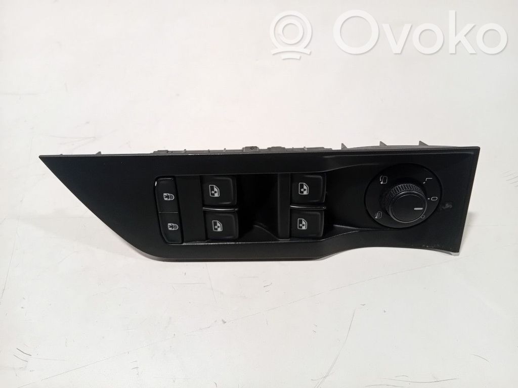 Skoda Superb B8 (3V) Interruptor del elevalunas eléctrico 