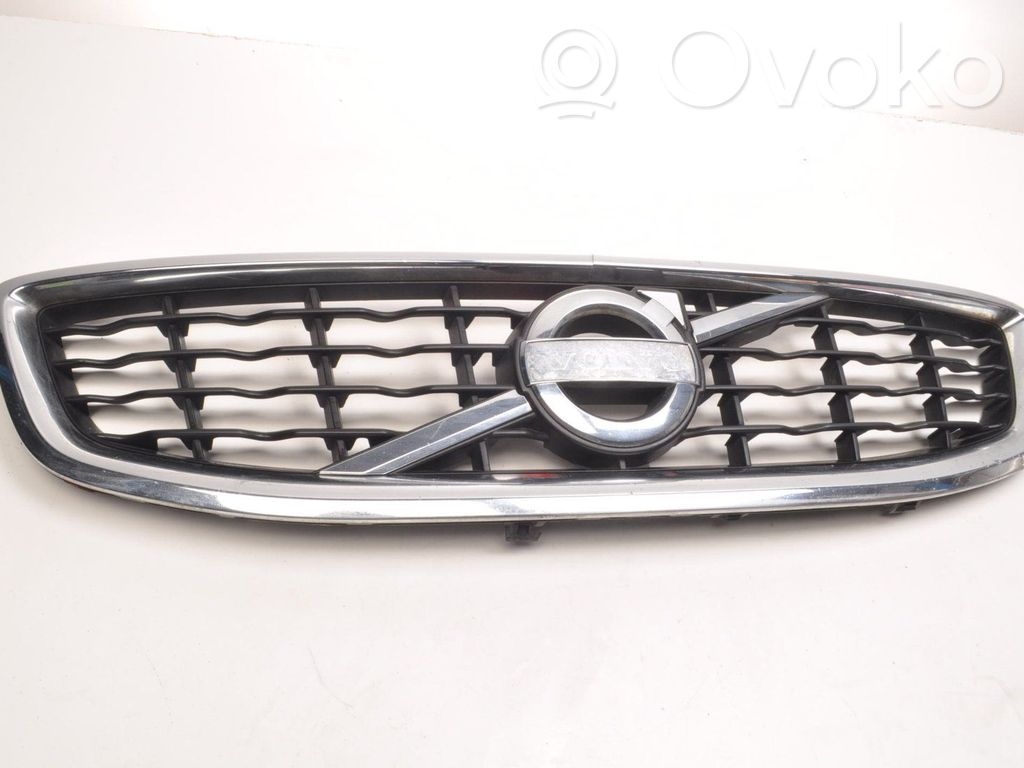 Volvo C70 Etusäleikkö 