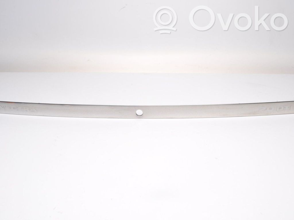 Opel Vectra C Modanatura separatore del paraurti anteriore 