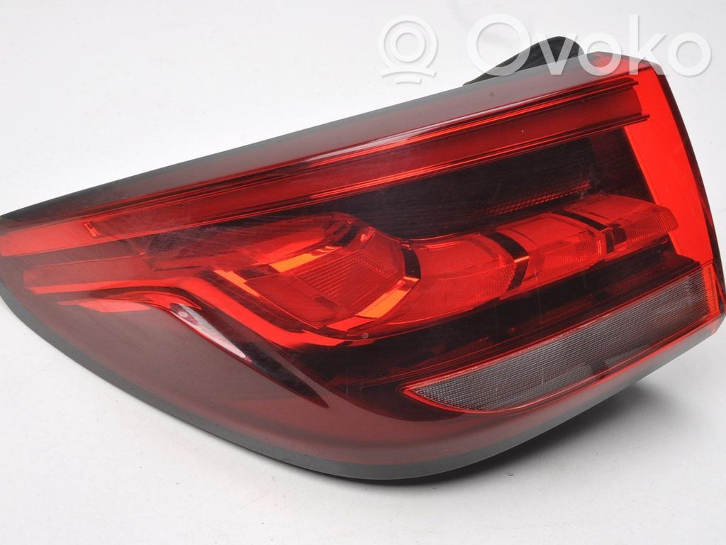 MG ZS Aizmugurējais lukturis virsbūvē 