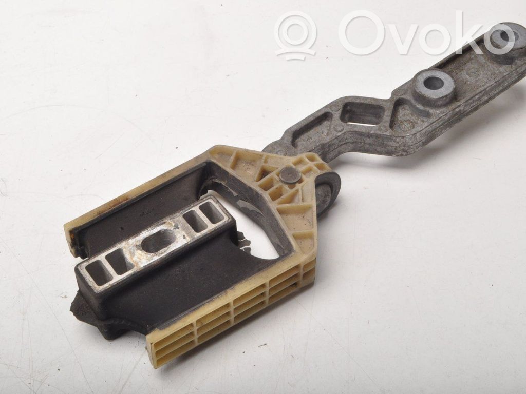 Engine mounting bracket   31480554