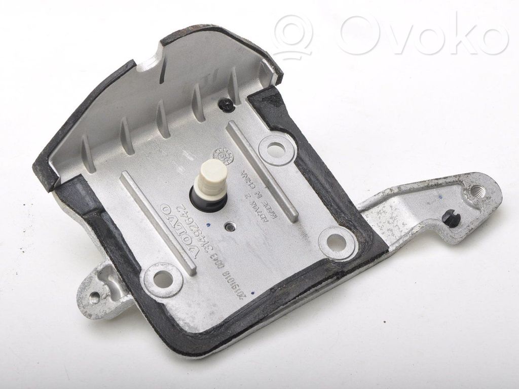 Volvo V60 Engine mounting bracket 