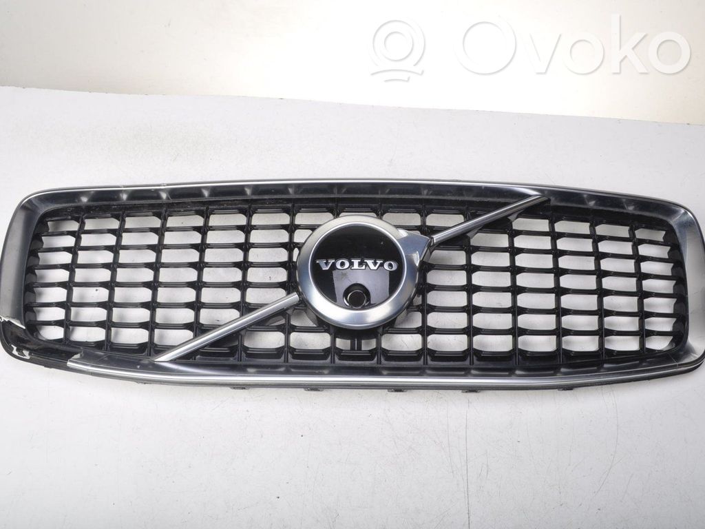 Volvo XC90 Etusäleikkö 