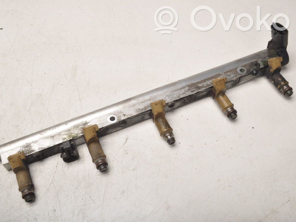 Volvo V50 Tubo principal de alimentación del combustible 