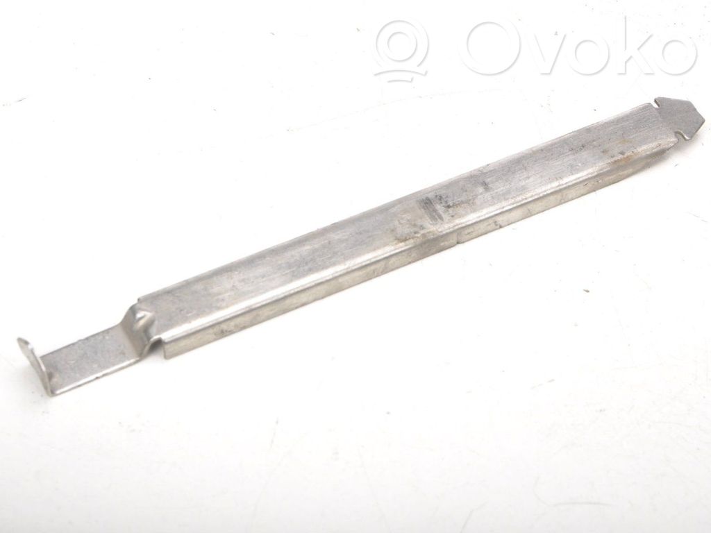 Volvo C70 Priekinio žibinto laikiklis 