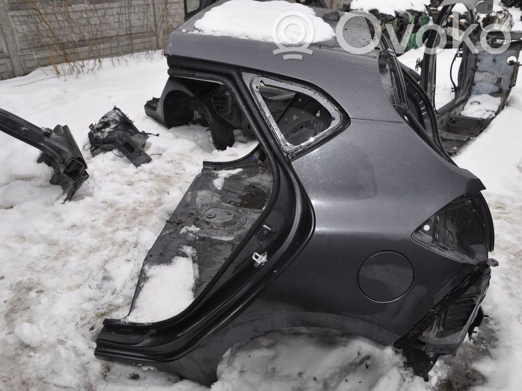 KIA Ceed Aizmugurējā ceturtdaļa mašīnas 