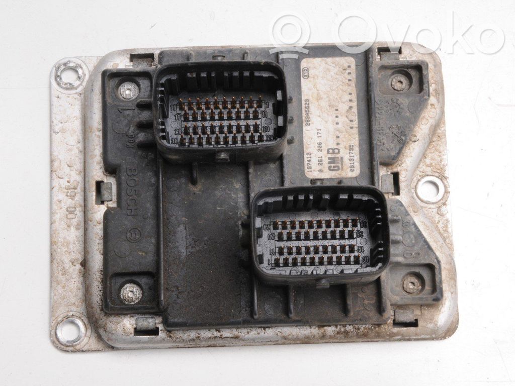 Komputer / Sterownik ECU silnika   09131795