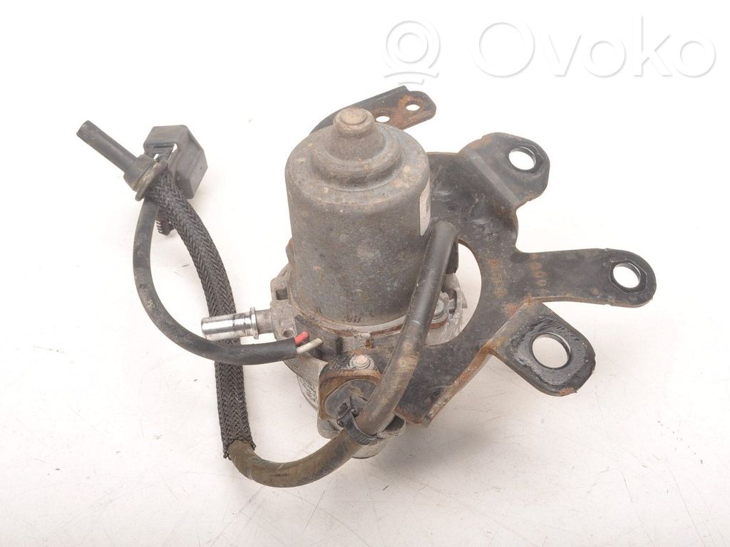 Opel Mokka Vacuum pump 