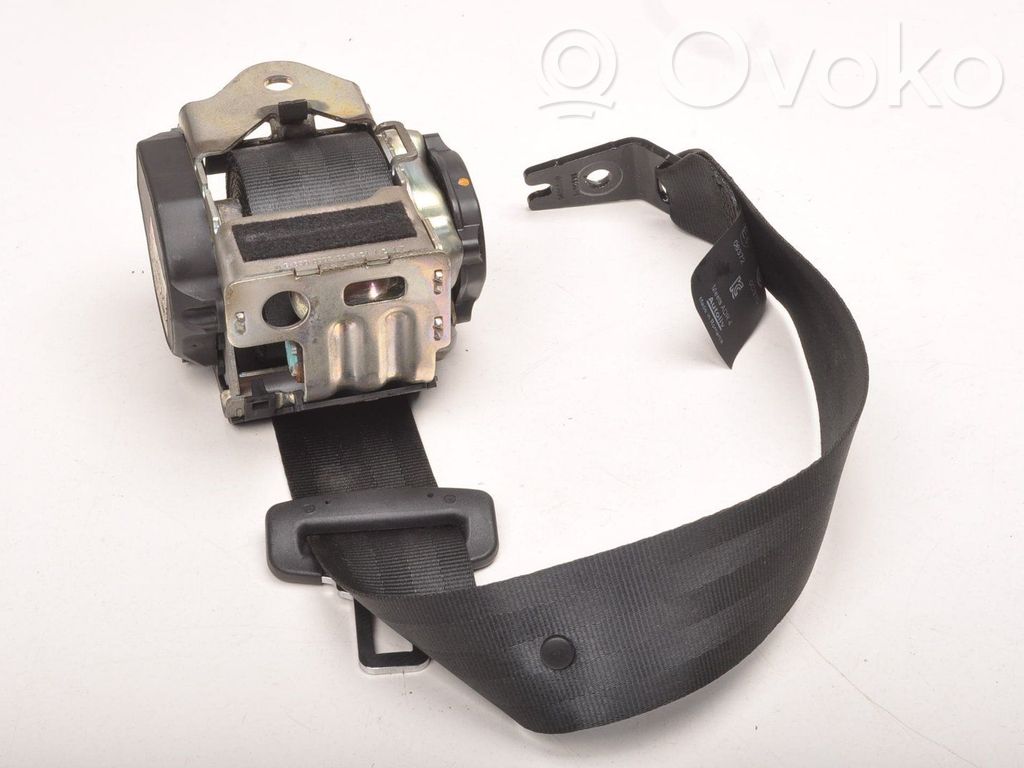 Volvo S60 Cinturón trasero 
