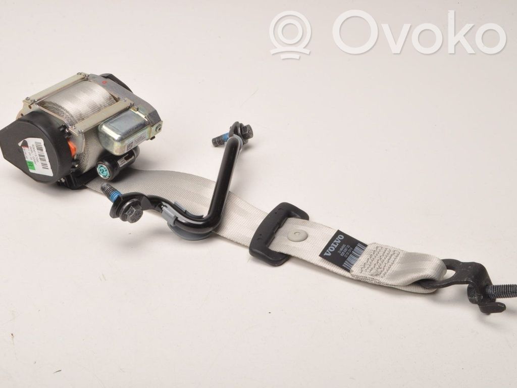 Volvo XC90 Cinturón trasero 