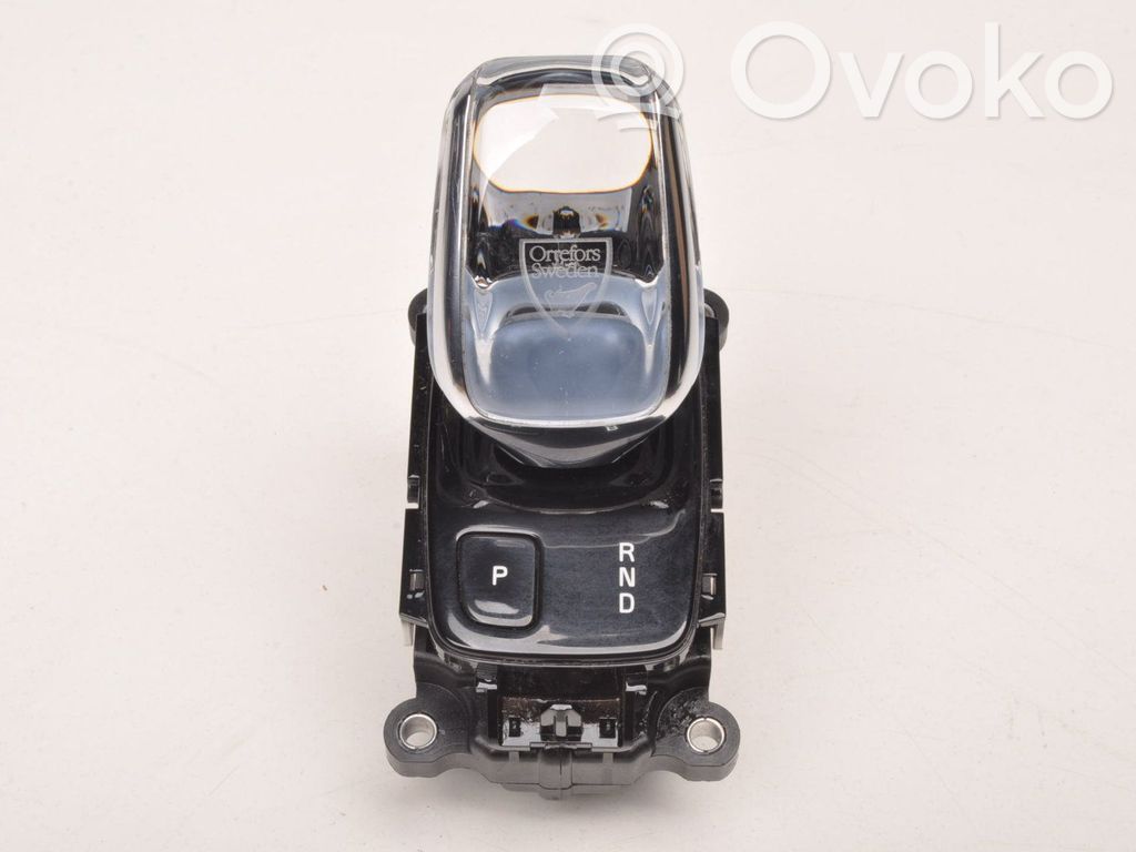 Volvo XC90 Lewarek zmiany biegów / górny 