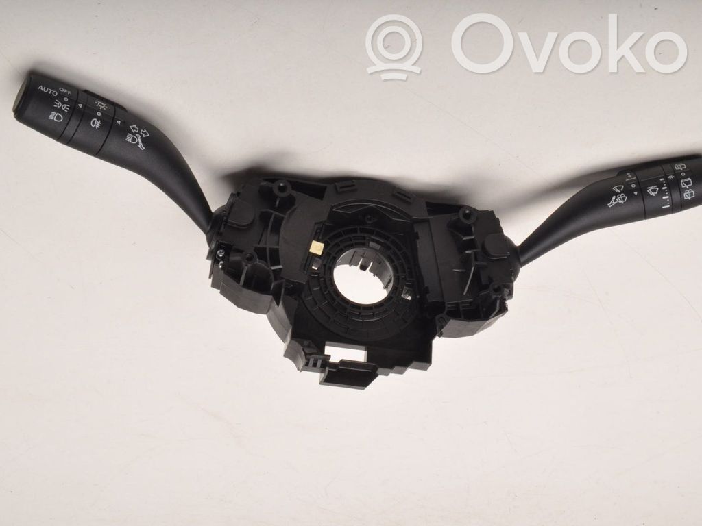 MG MG3 II A set of switches 