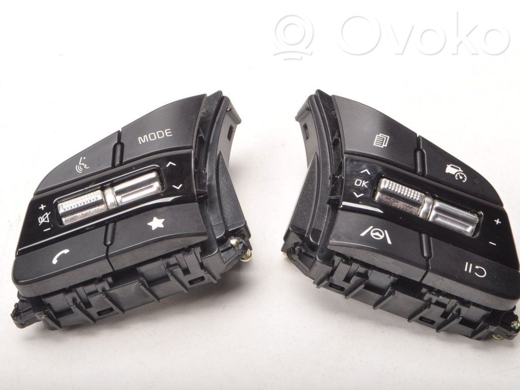 KIA Ceed Boutons / interrupteurs volant 