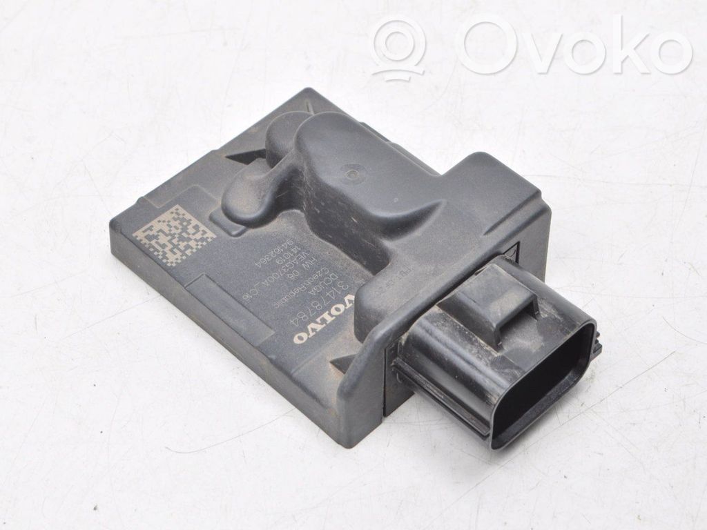 Volvo XC60 Fuel pump relay 