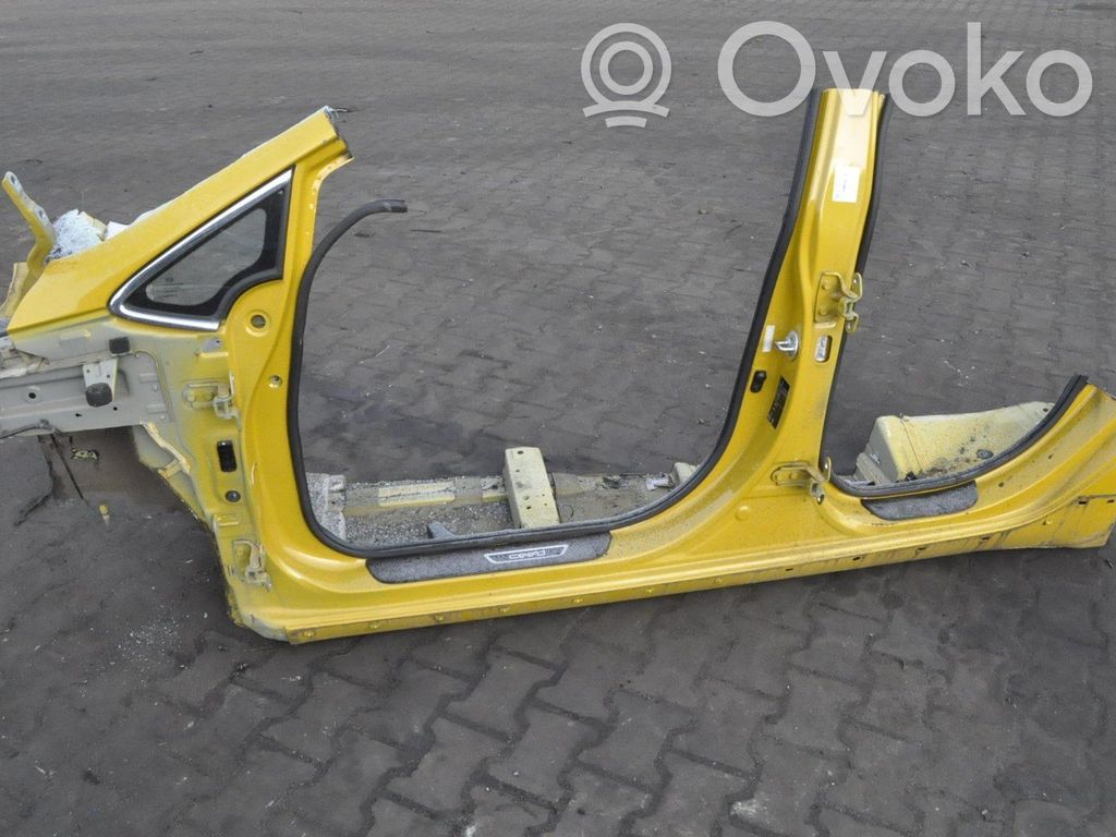 Auton rungon sivu