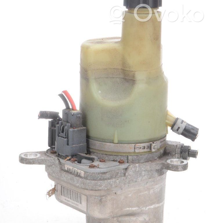 Volvo C30 Ohjaustehostimen pumppu 