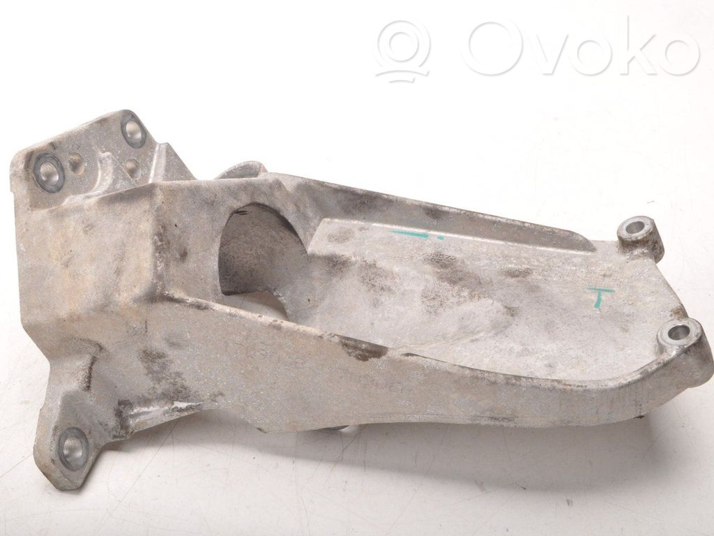 Volvo S90, V90 Suport motor 
