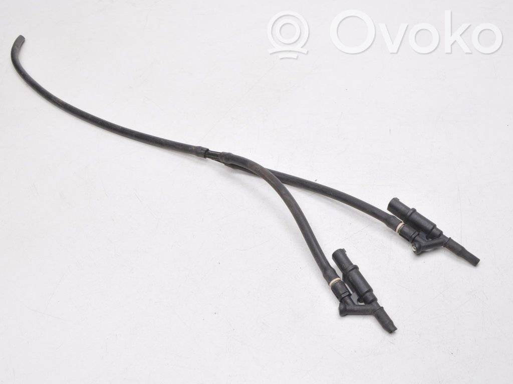 Volvo S90, V90 Windshield washer spray nozzle 