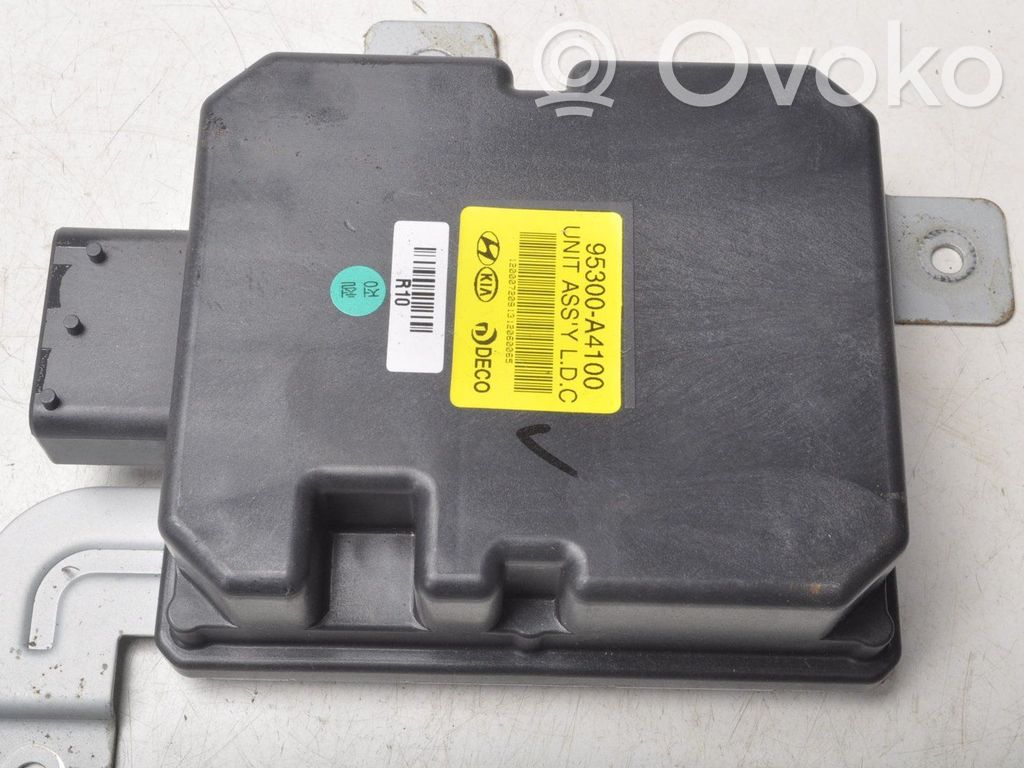 KIA Carens III Trunk lid opening control unit 