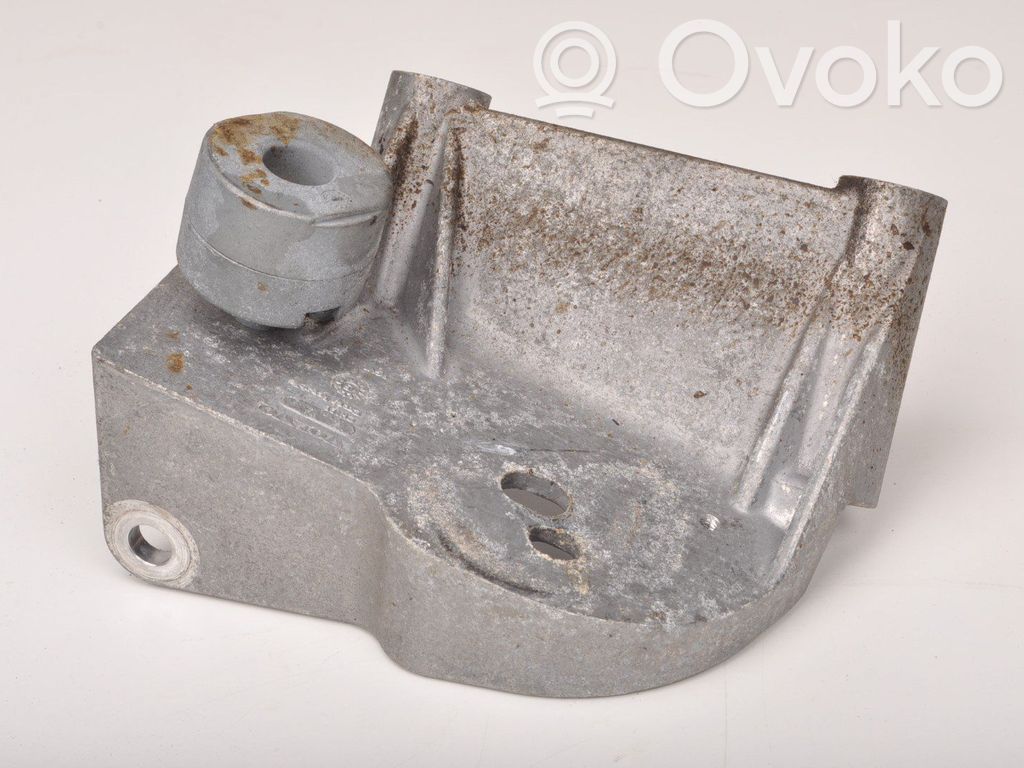 Engine mount bracket   31430916