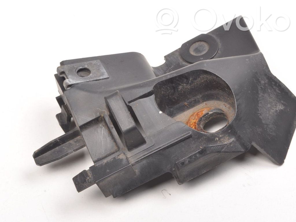 Front bumper mounting bracket   31214663