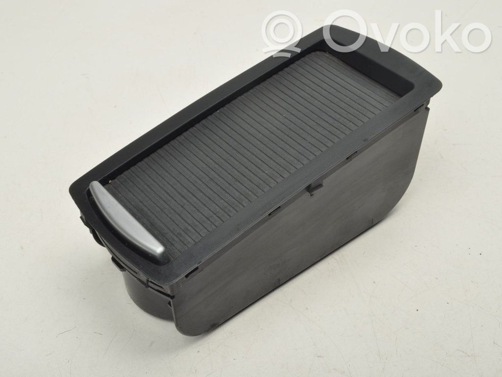Volvo C70 Cup holder 