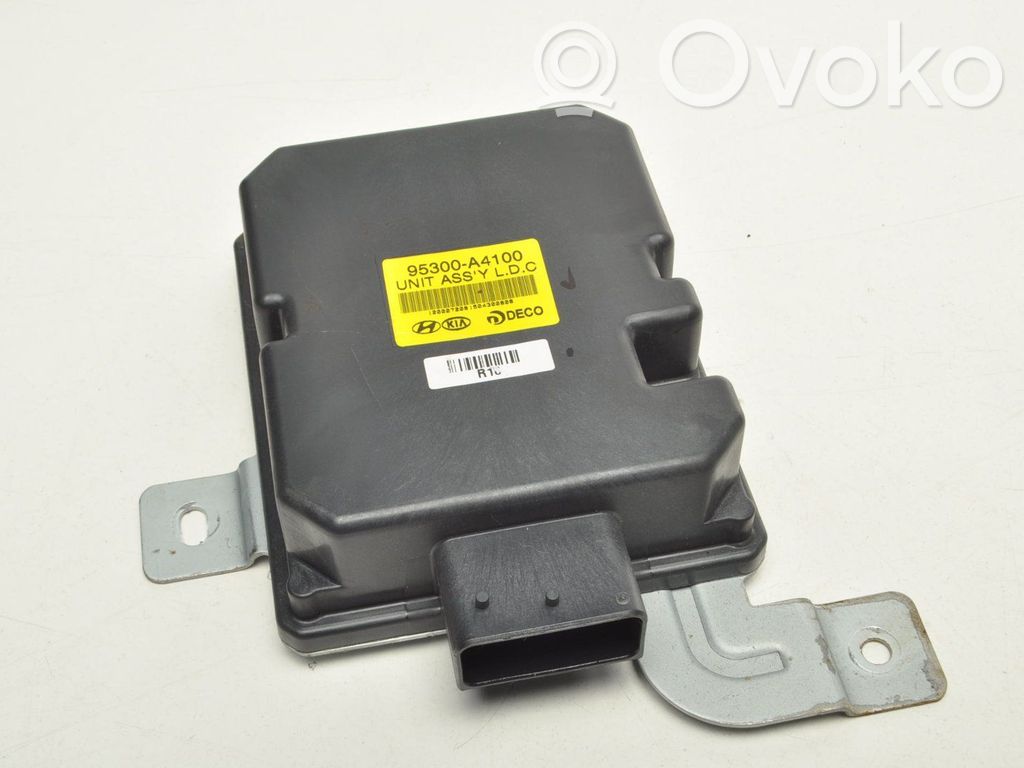 KIA Carens III Trunk lid opening control unit 