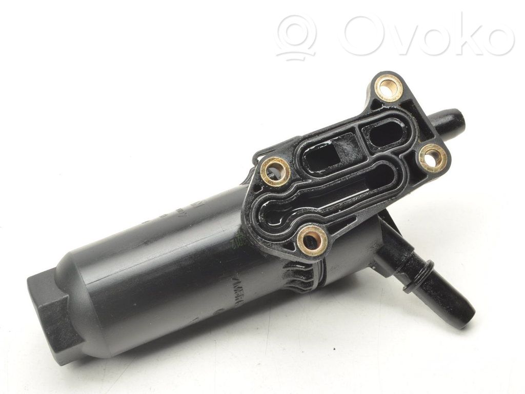 Volvo V60 Mocowanie / uchwyt filtra oleju 