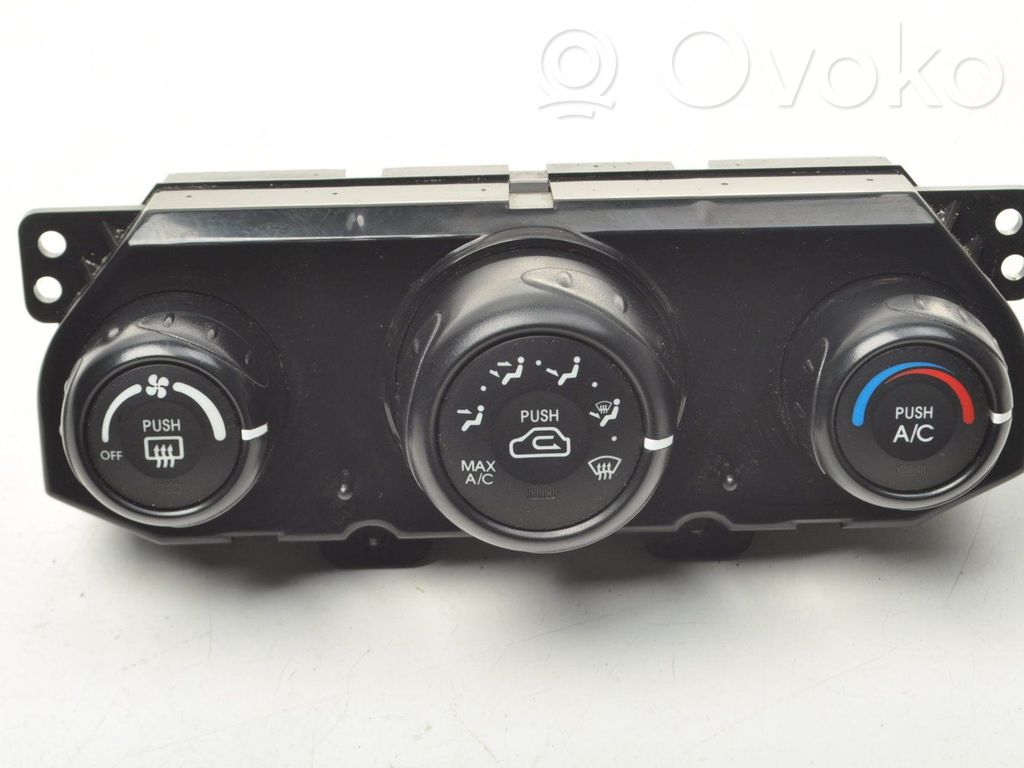 KIA Sportage Climate control unit 