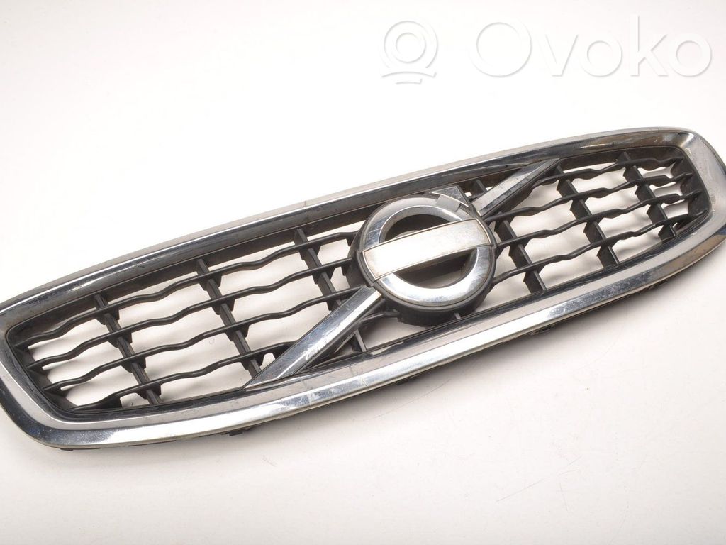 Volvo C70 Etusäleikkö 
