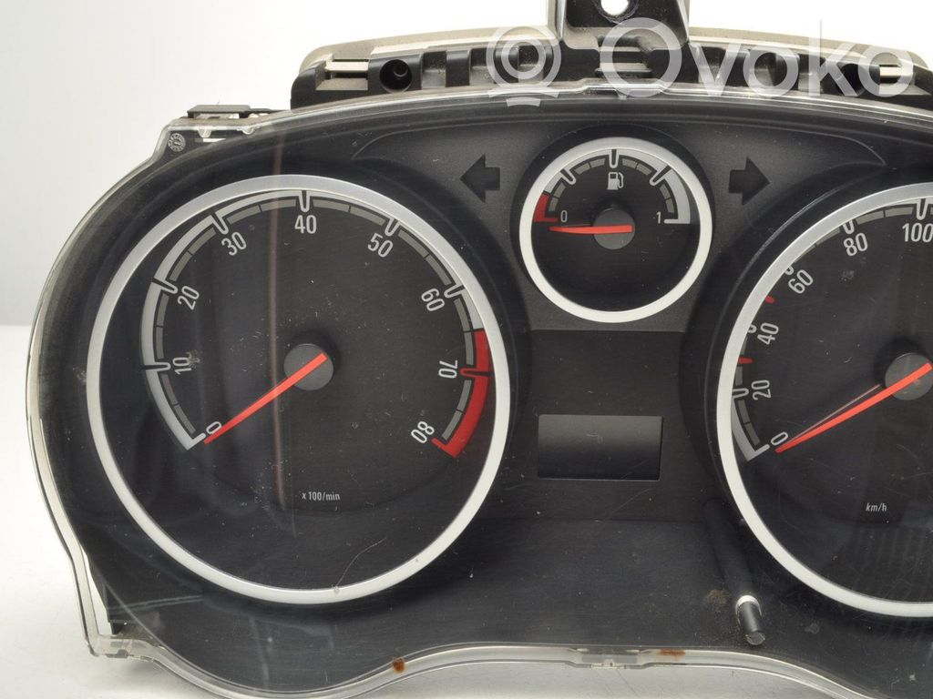 Opel Corsa D Speedometer (instrument cluster) 