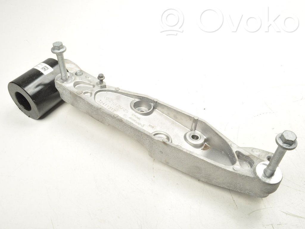 Engine mount bracket   32411212,32203500