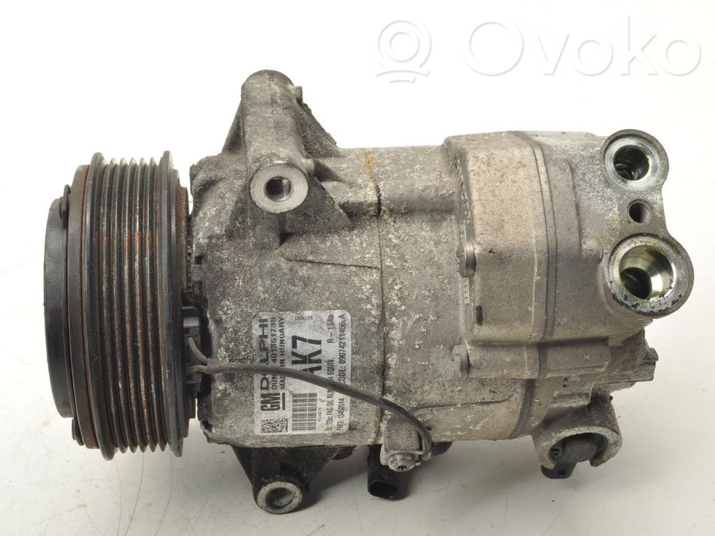 Opel Astra J Compresor (pompă) aer condiționat (A/C) 