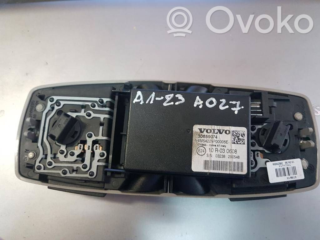 Volvo S60 Luz del asiento trasero 