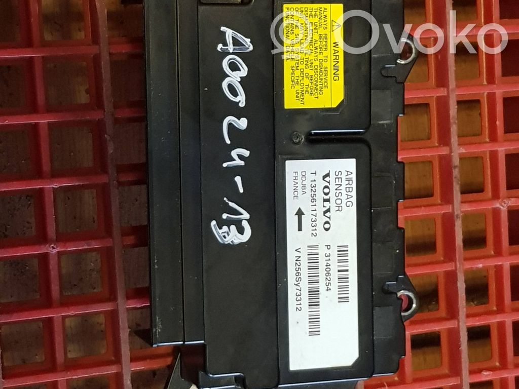 Volvo V40 Airbag control unit/module 